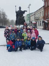У памятника Екатерины II